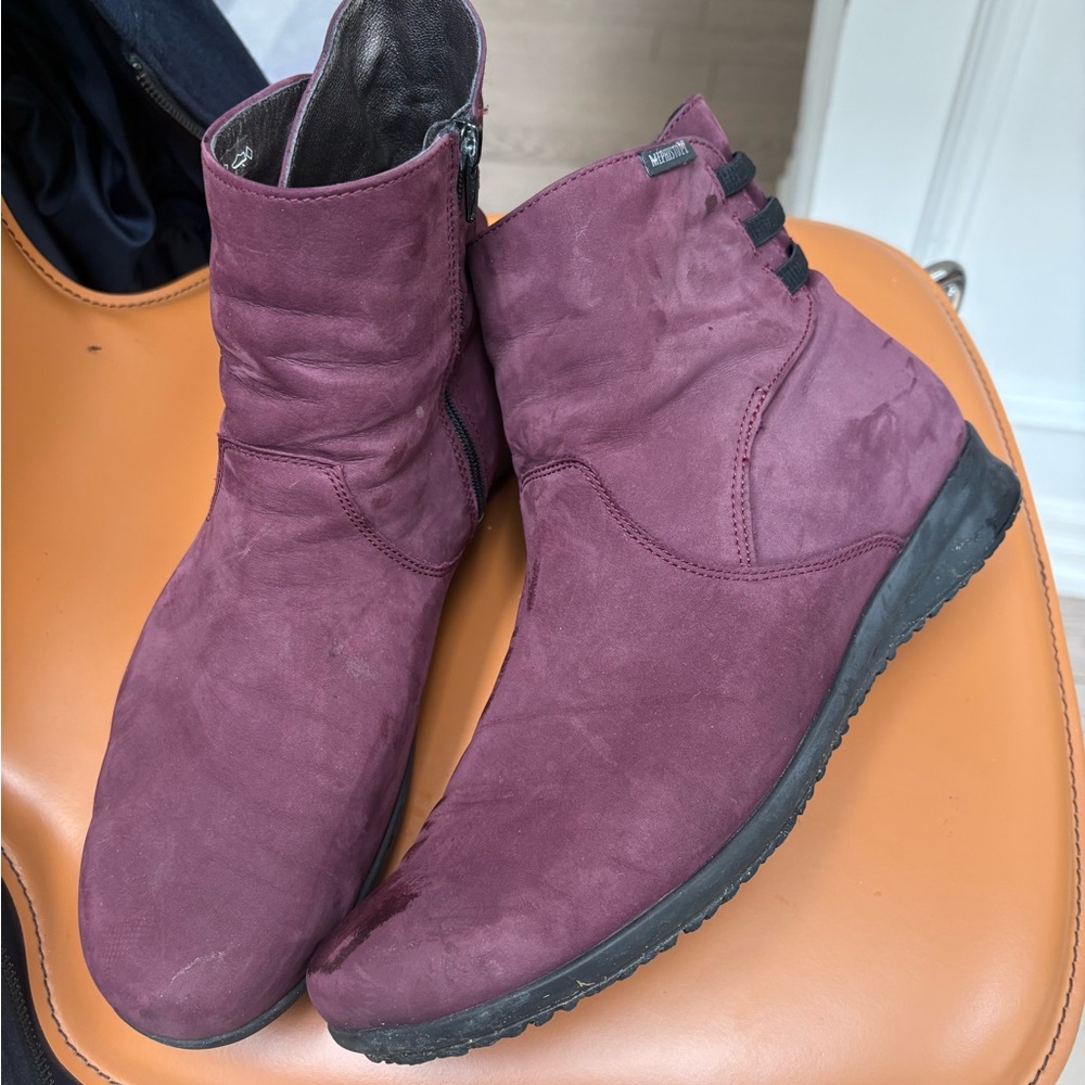 Memphisto Burgundy Ankle Boots